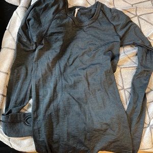 Lululemon swiftly tech size 4